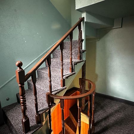 Seven Roses Apart Hotel Istanbul Bagian luar foto