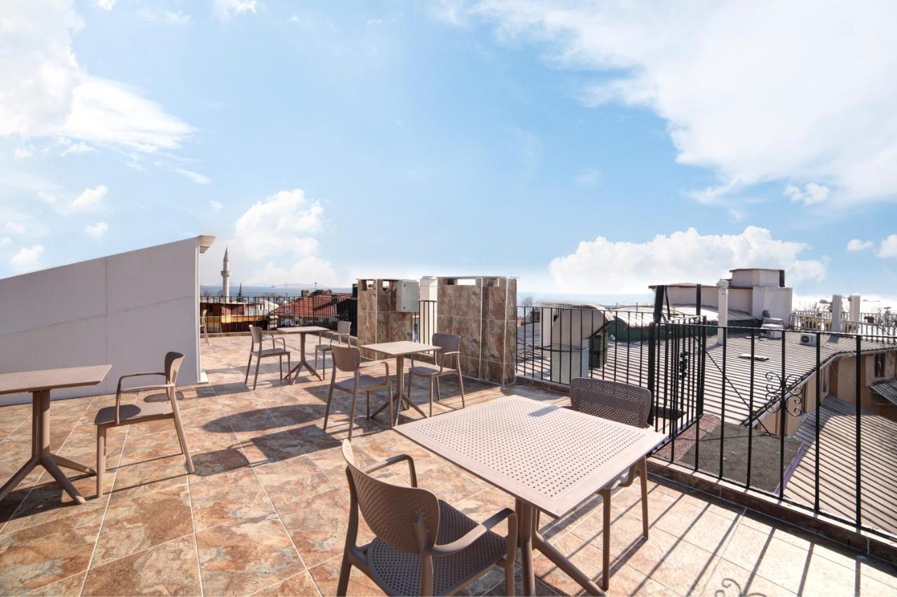 Seven Roses Apart Hotel Istanbul Bagian luar foto